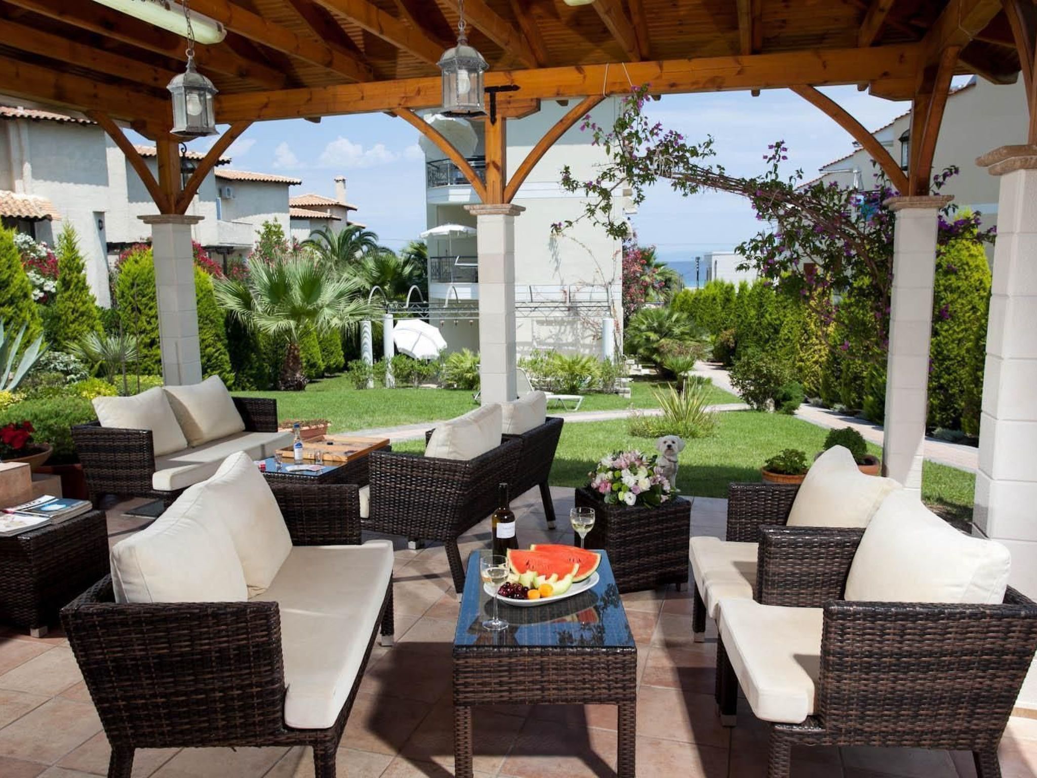 Wohnung in Pallini mit Eigener Terrasse-Inside