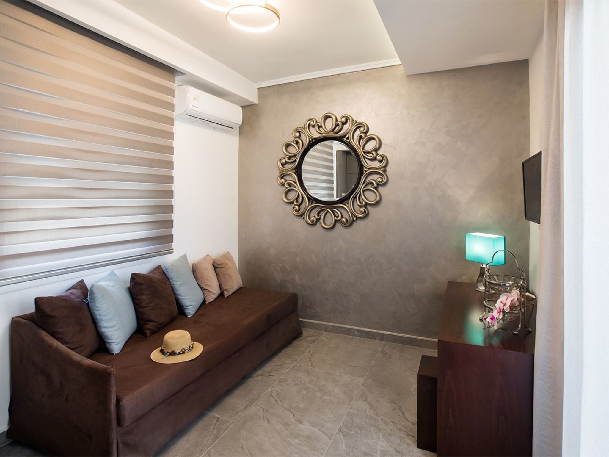 Sun Residence 8-Inside