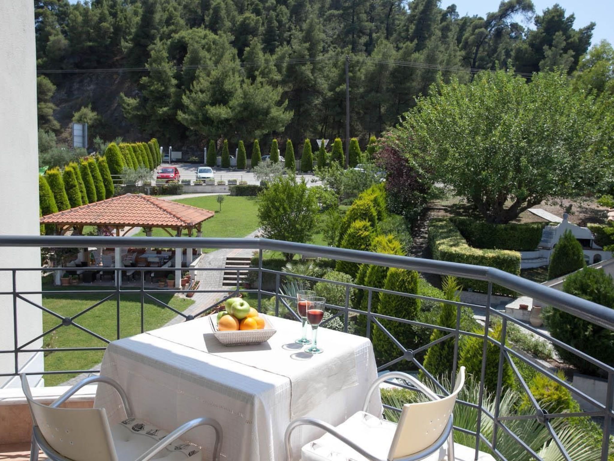 In Pallini mit Eigenem Balkon-Inside