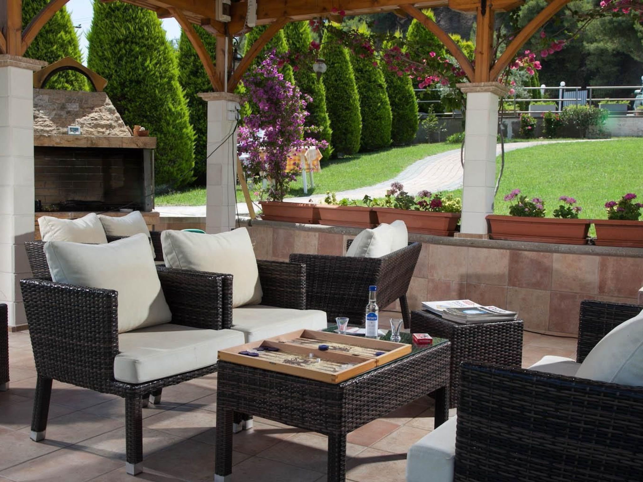 In Pallini mit Eigenem Balkon-Inside