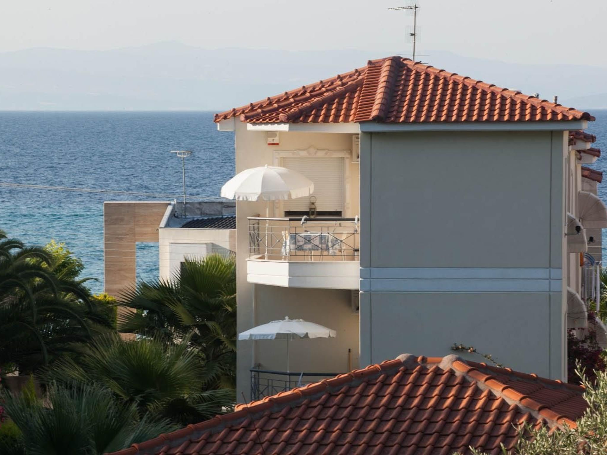 Wohnung in Pallini mit Eigener Terrasse-Drinnen
