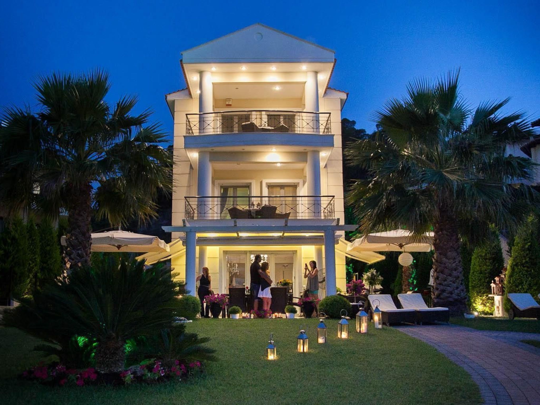 Wohnung in Pallini mit Eigener Terrasse-Drinnen