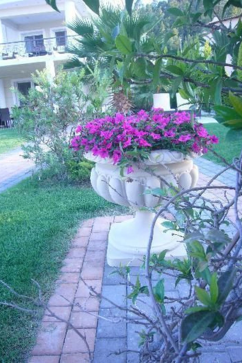 In Pallini mit Eigenem Balkon-Drinnen