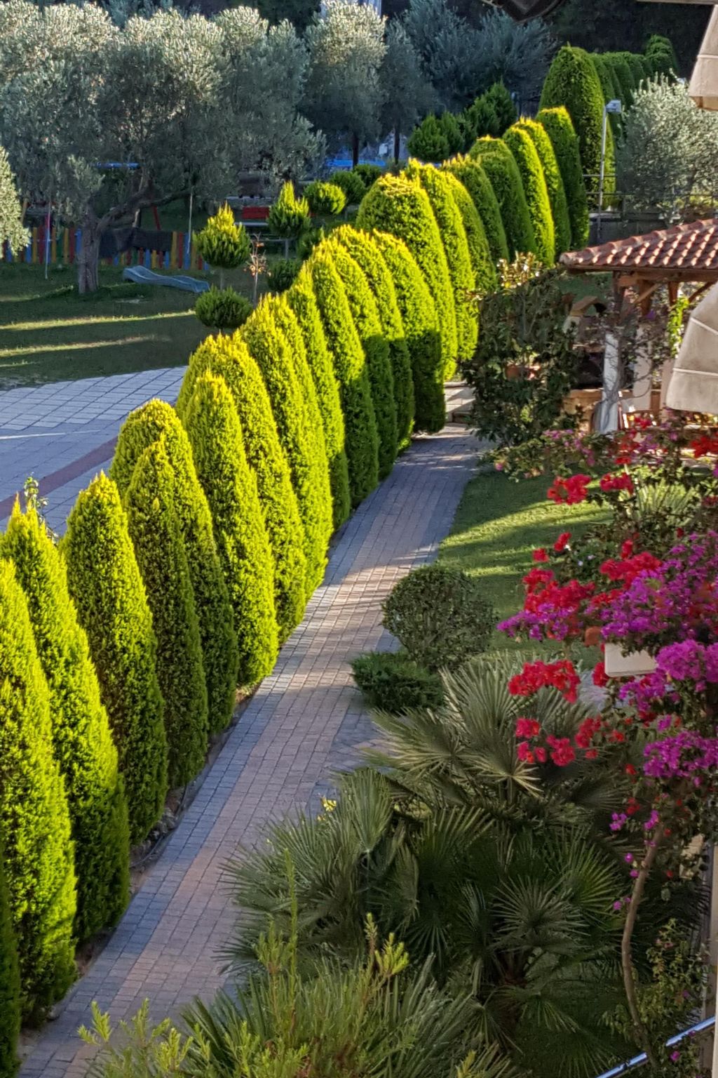 In Pallini mit Eigenem Balkon-Drinnen