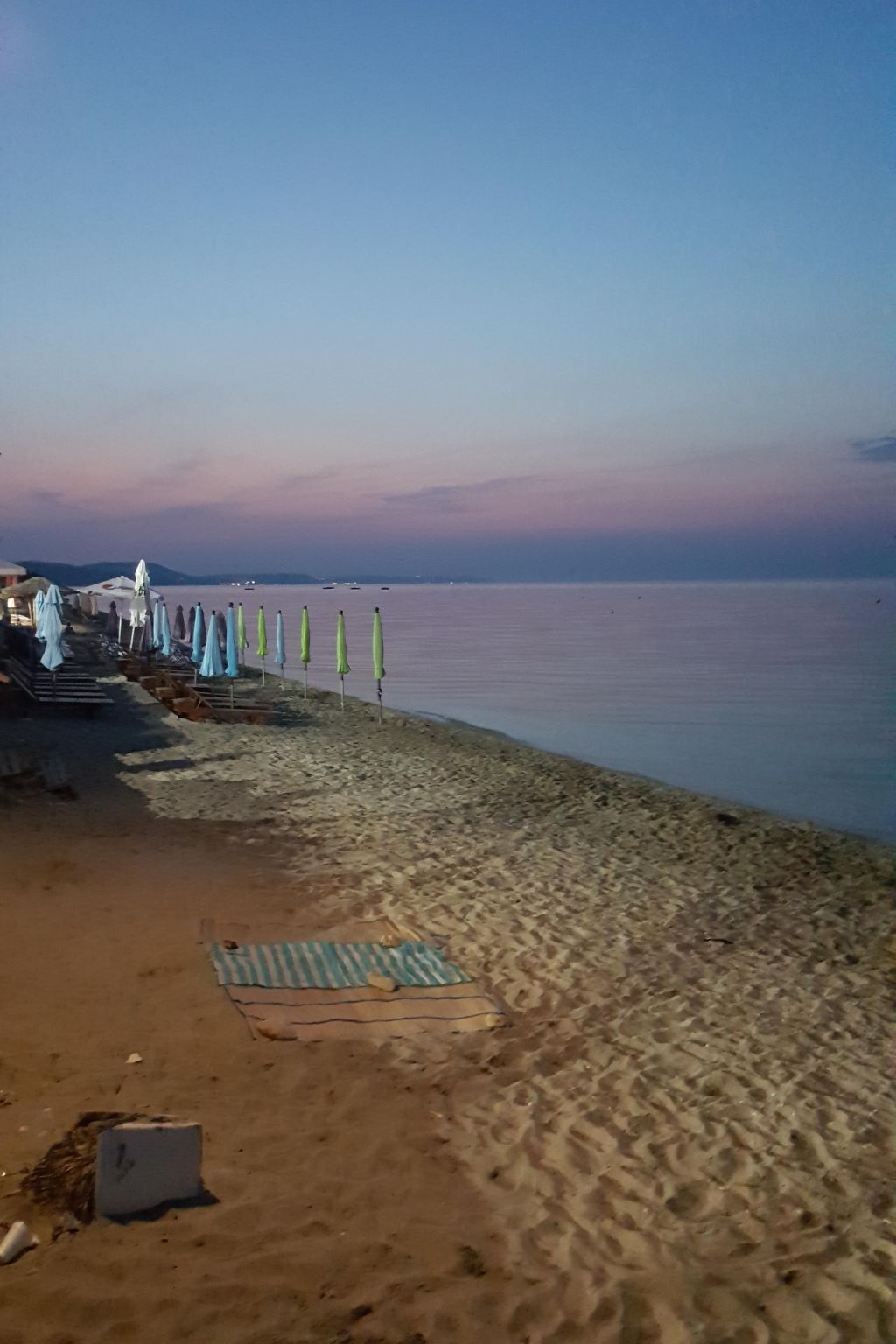 In Pallini mit Eigenem Balkon-Drinnen