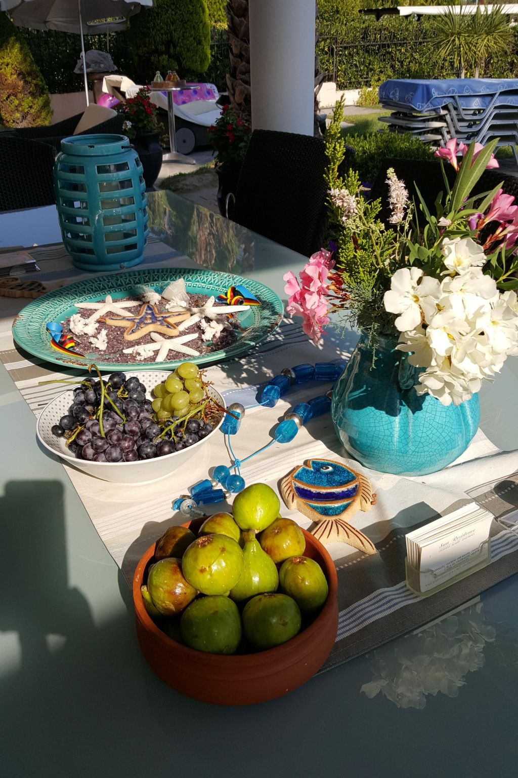 In Pallini mit Eigener Terrasse-Drinnen