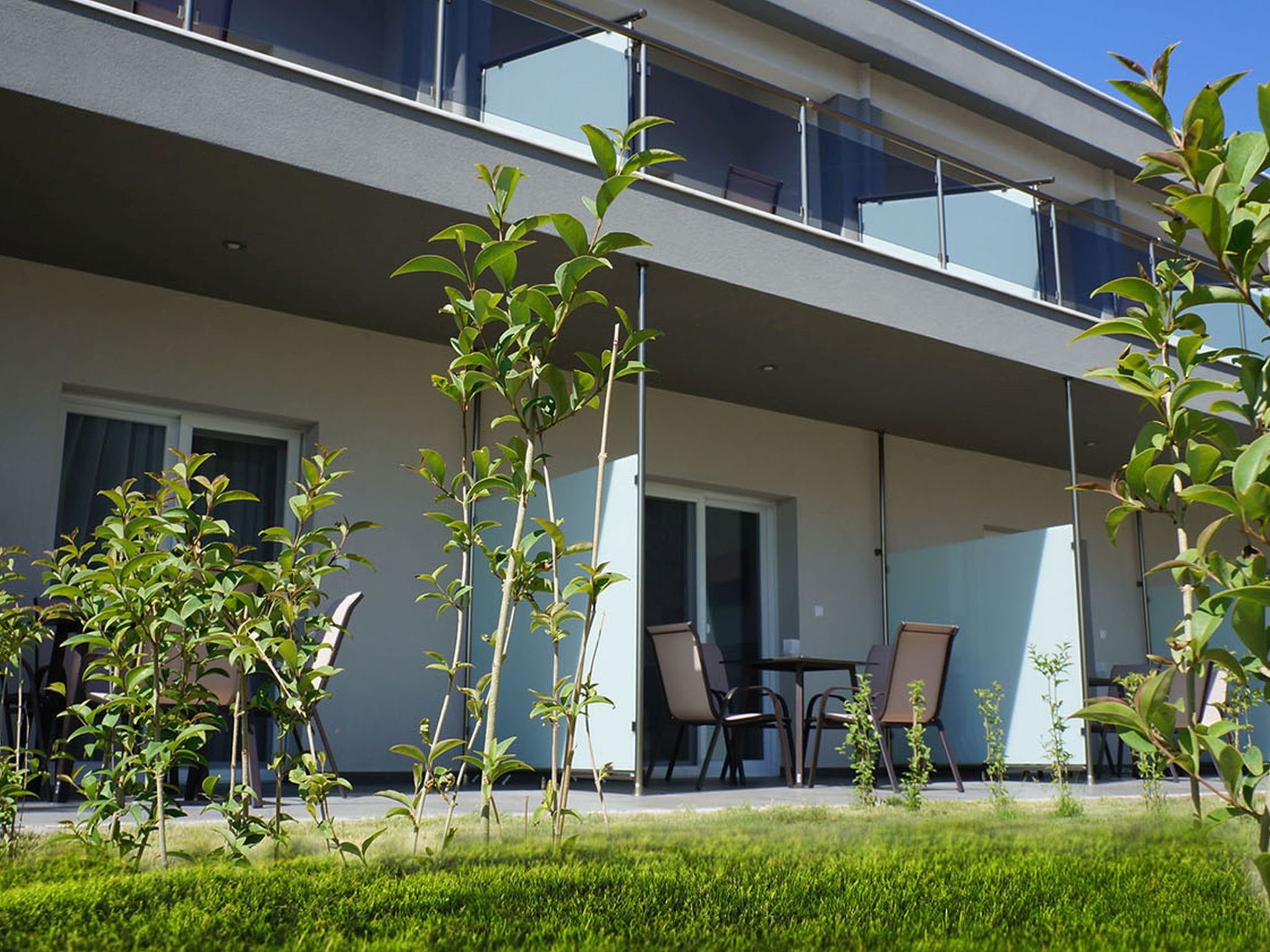 Finikas Garden Nikit-Buiten