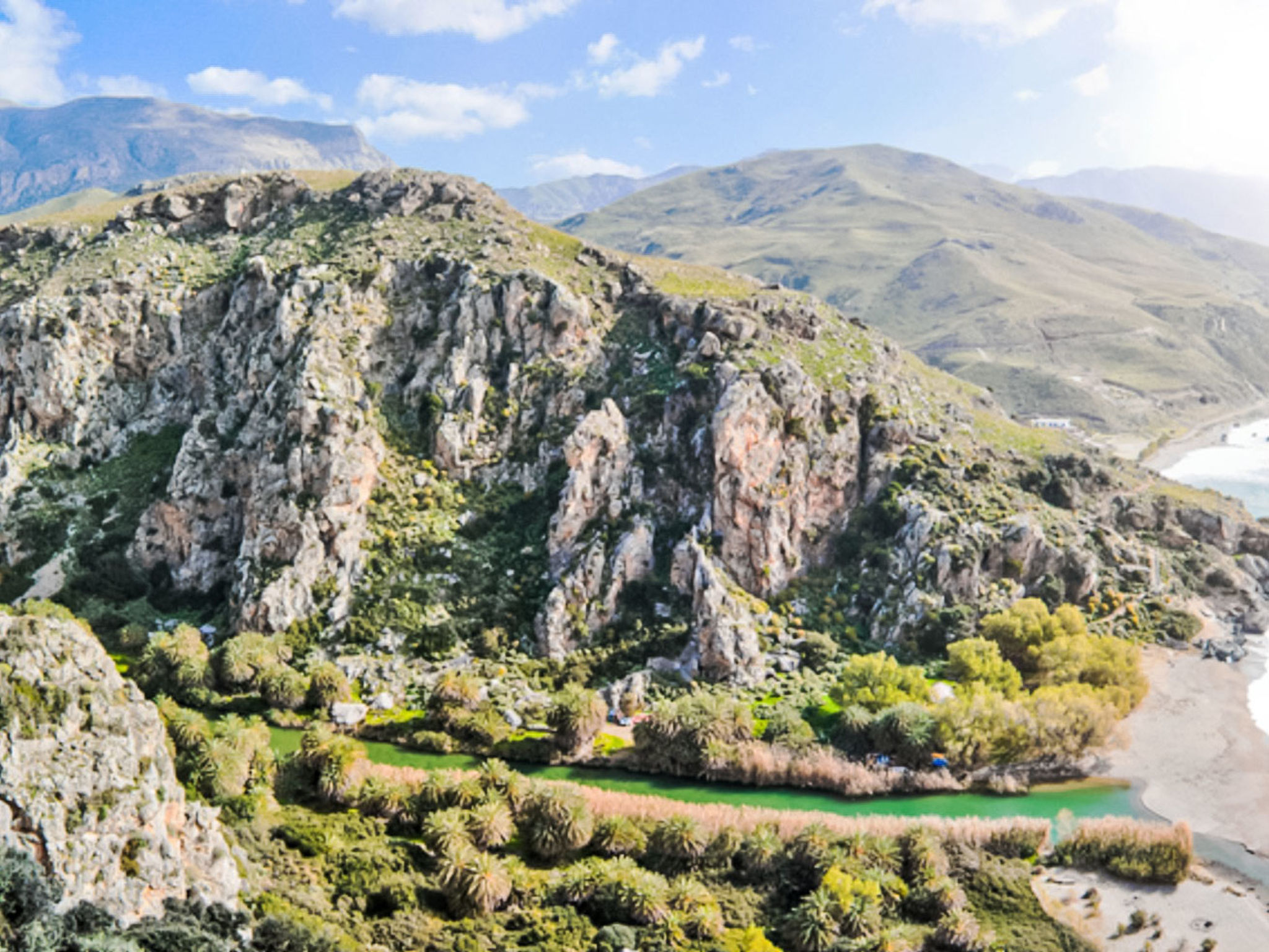 "Mirthios Panorama" - Buiten