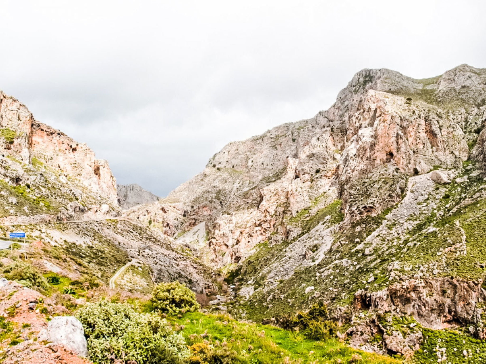 "Mirthios Panorama" - Buiten