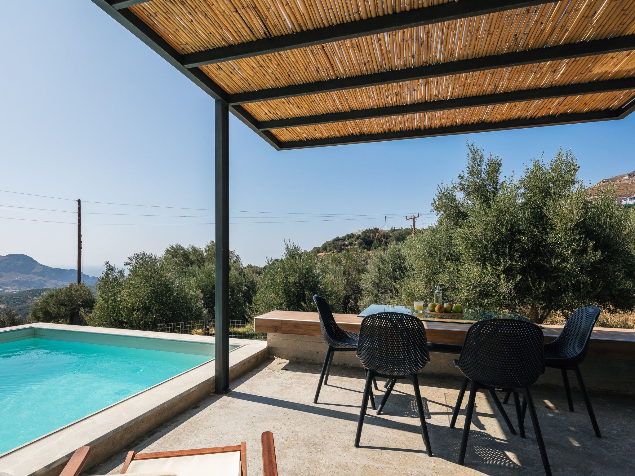 Neu gebaute Villa mit privatem Pool und Grillplatz