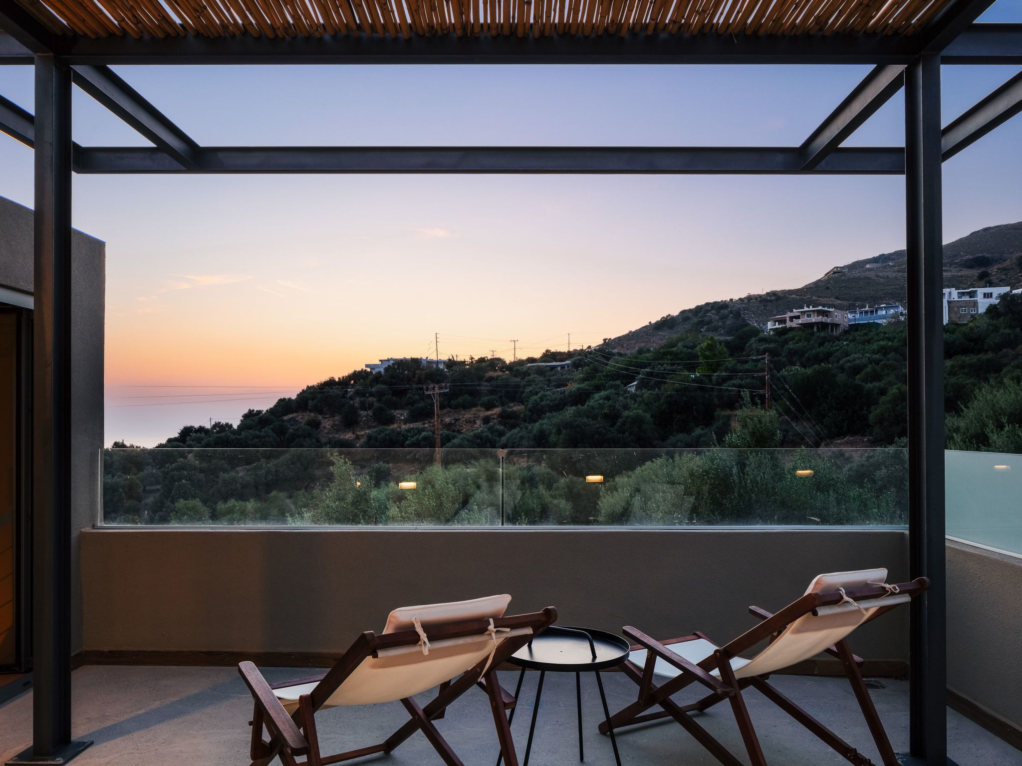 Neu gebaute Villa mit privatem Pool und Grillplatz-Outside