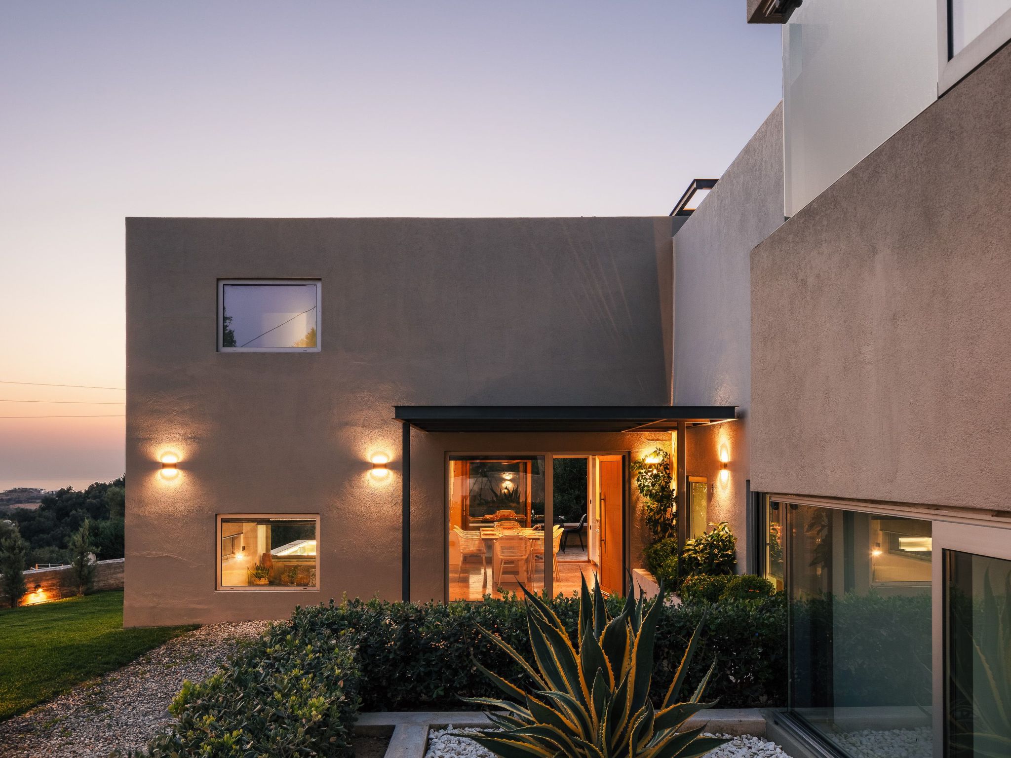 Neu gebaute Villa mit privatem Pool und Grillplatz-Image-tags.info