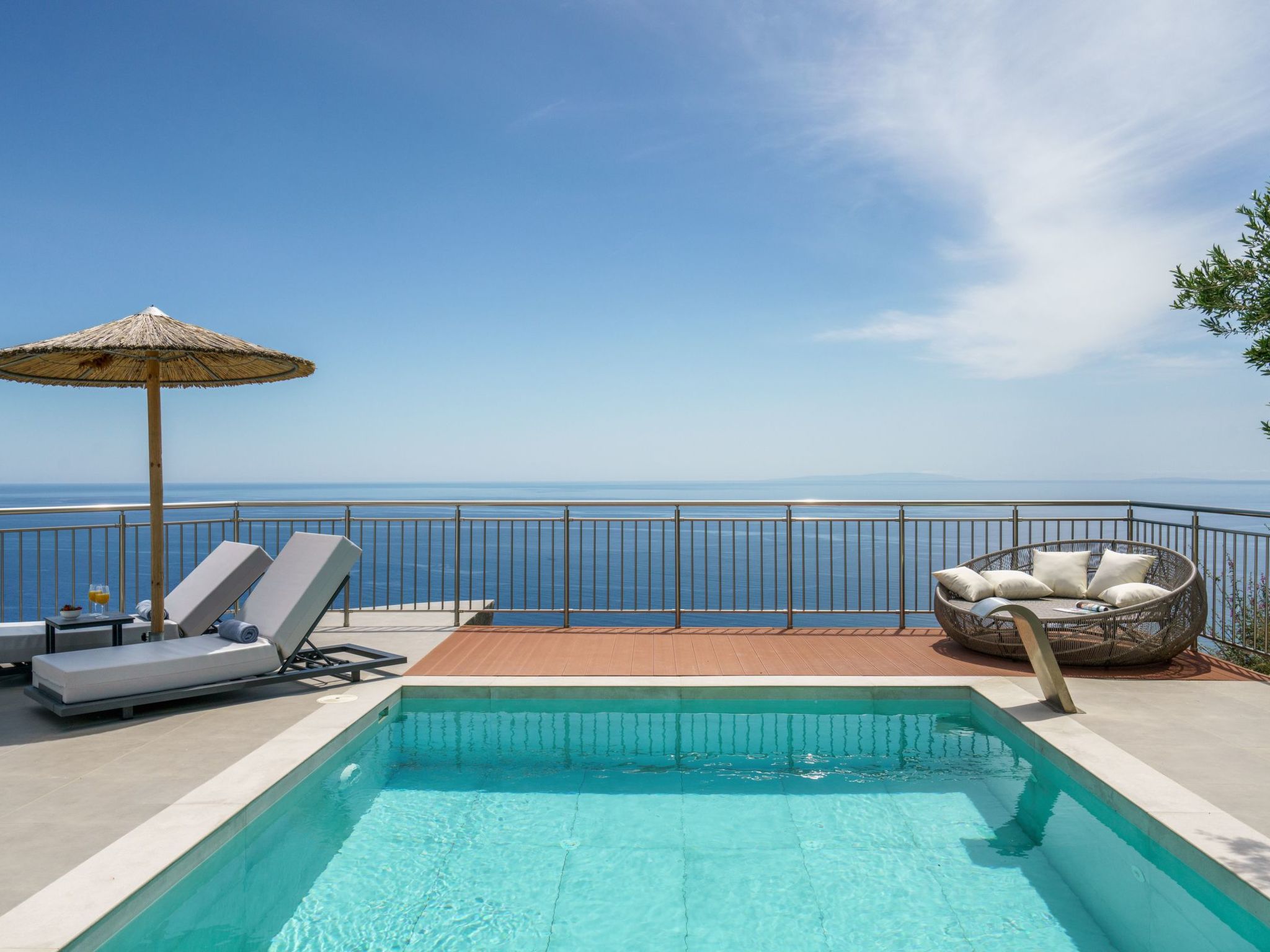 "Minoiko" mit Balkon-Draußen