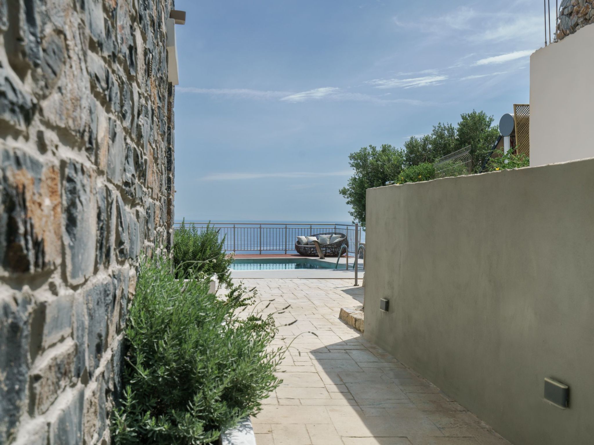 "Minoiko" mit Balkon-Draußen