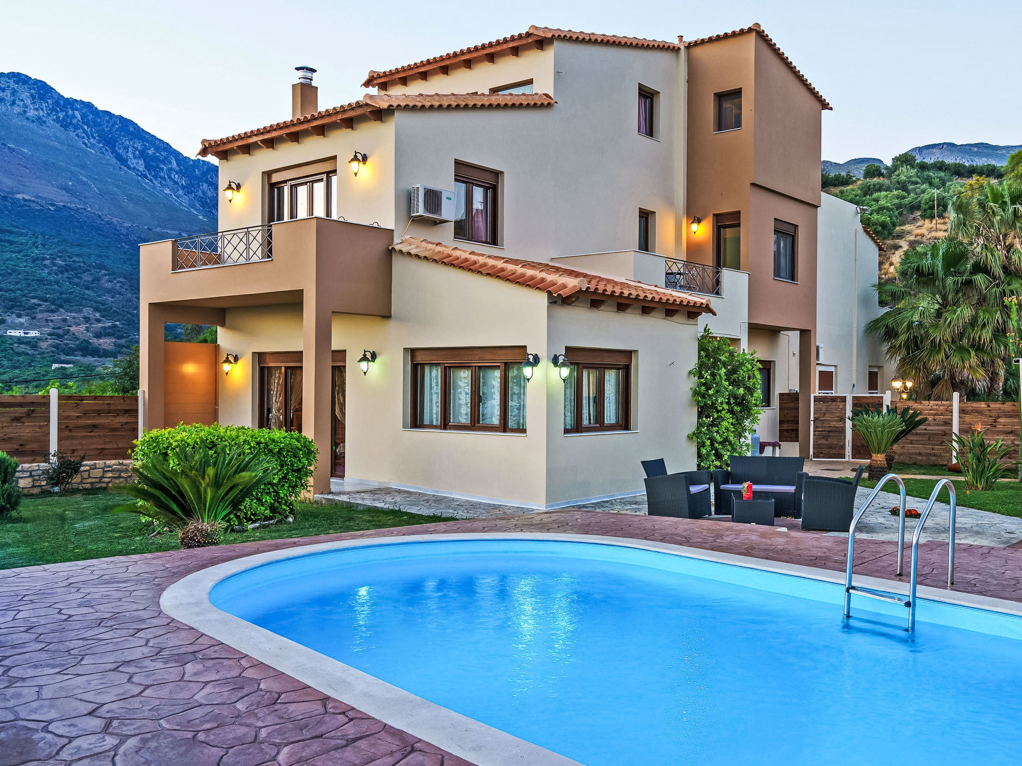 Villa, Privater Pool Gehweite zu Annehmlichkeiten