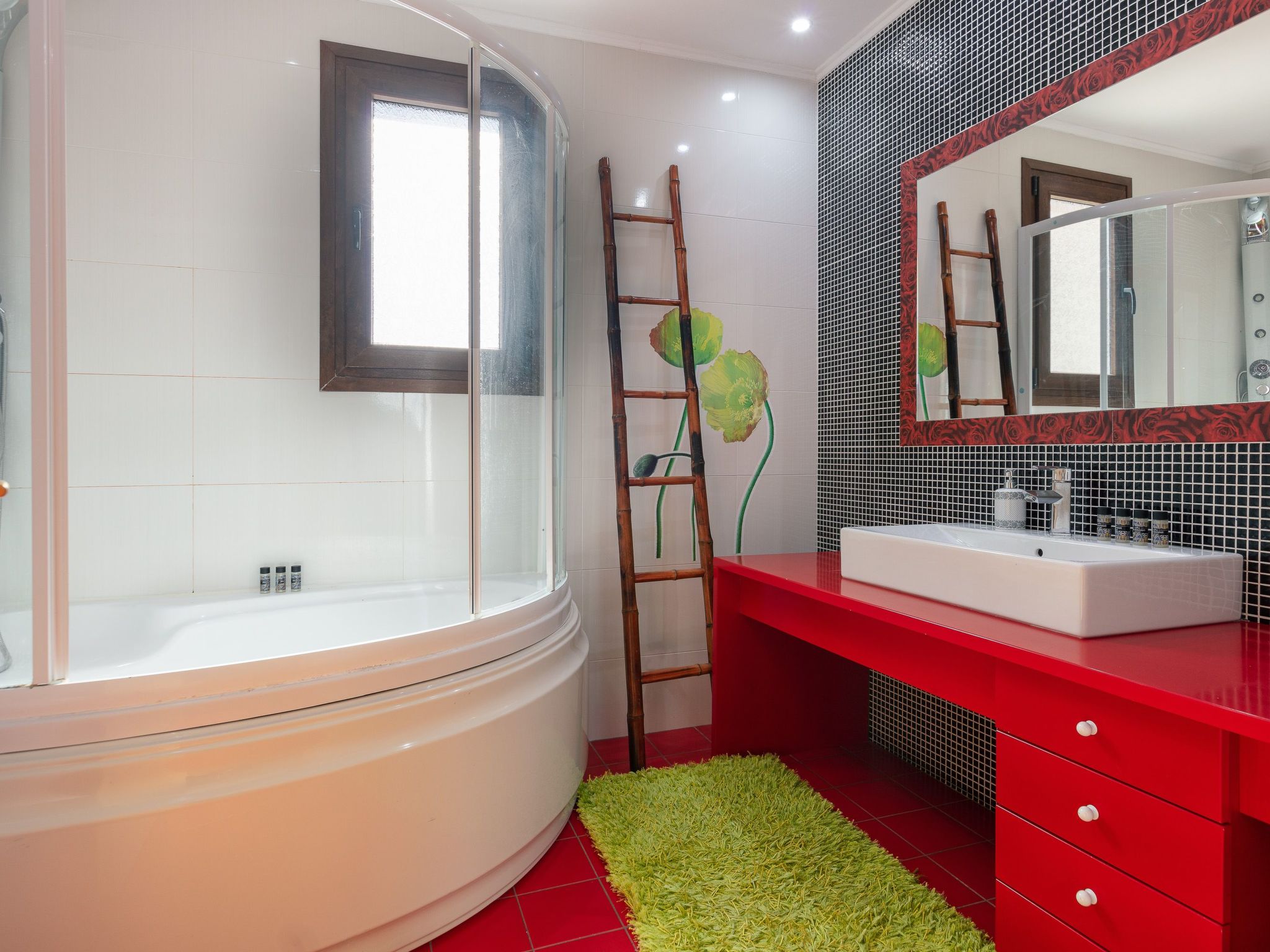 Villa, Privater Pool Gehweite zu Annehmlichkeiten-Image-tags.info