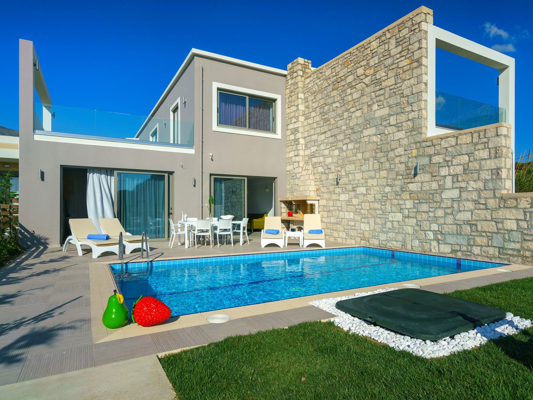 Vakantiehuis met privé zwembad in Agios Vasilios (Griekenland) voor 7 personen