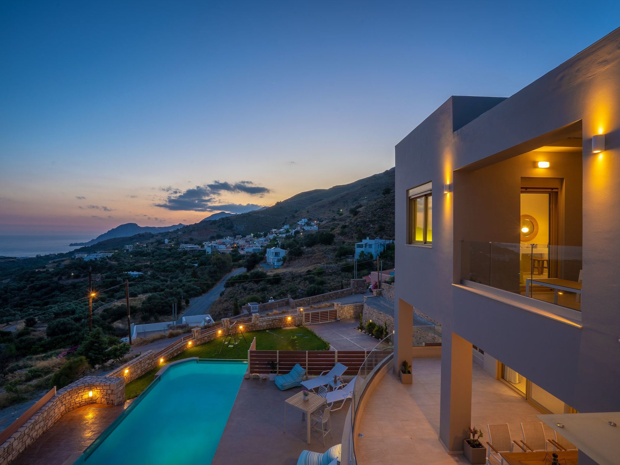 Villa Privater Pool Jacuzzi BBQ Kinderbereich-Image-tags.info