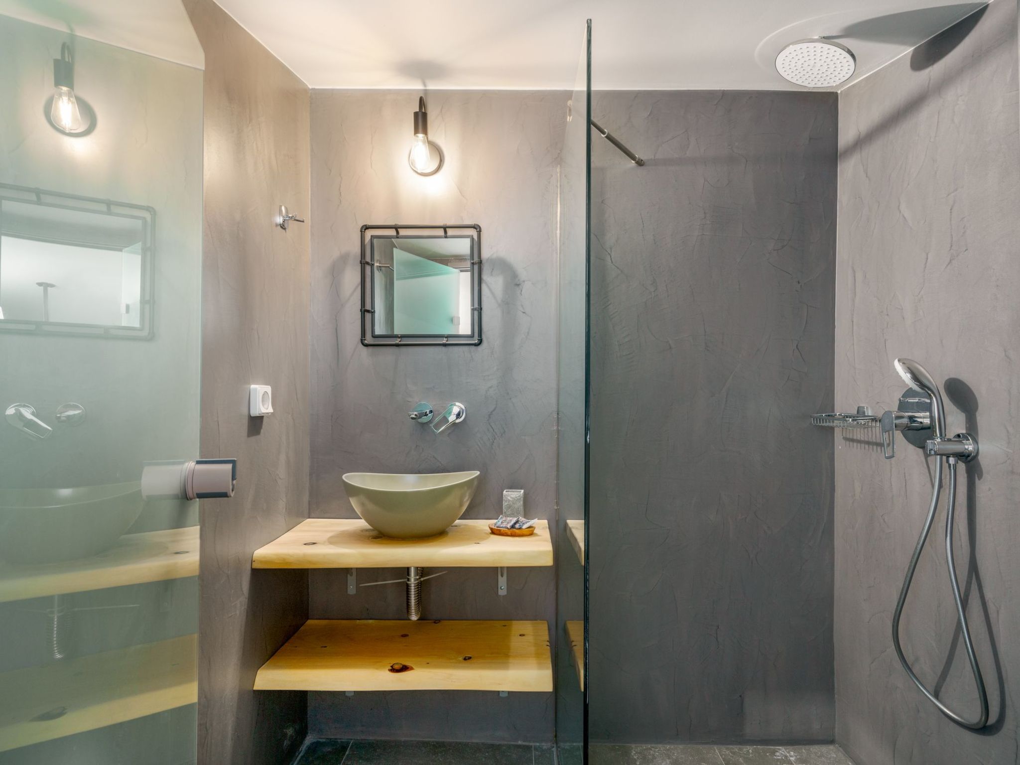 Neue Villa mit privatem Pool und BBQ, 2.5km zum Strand-Image-tags.info