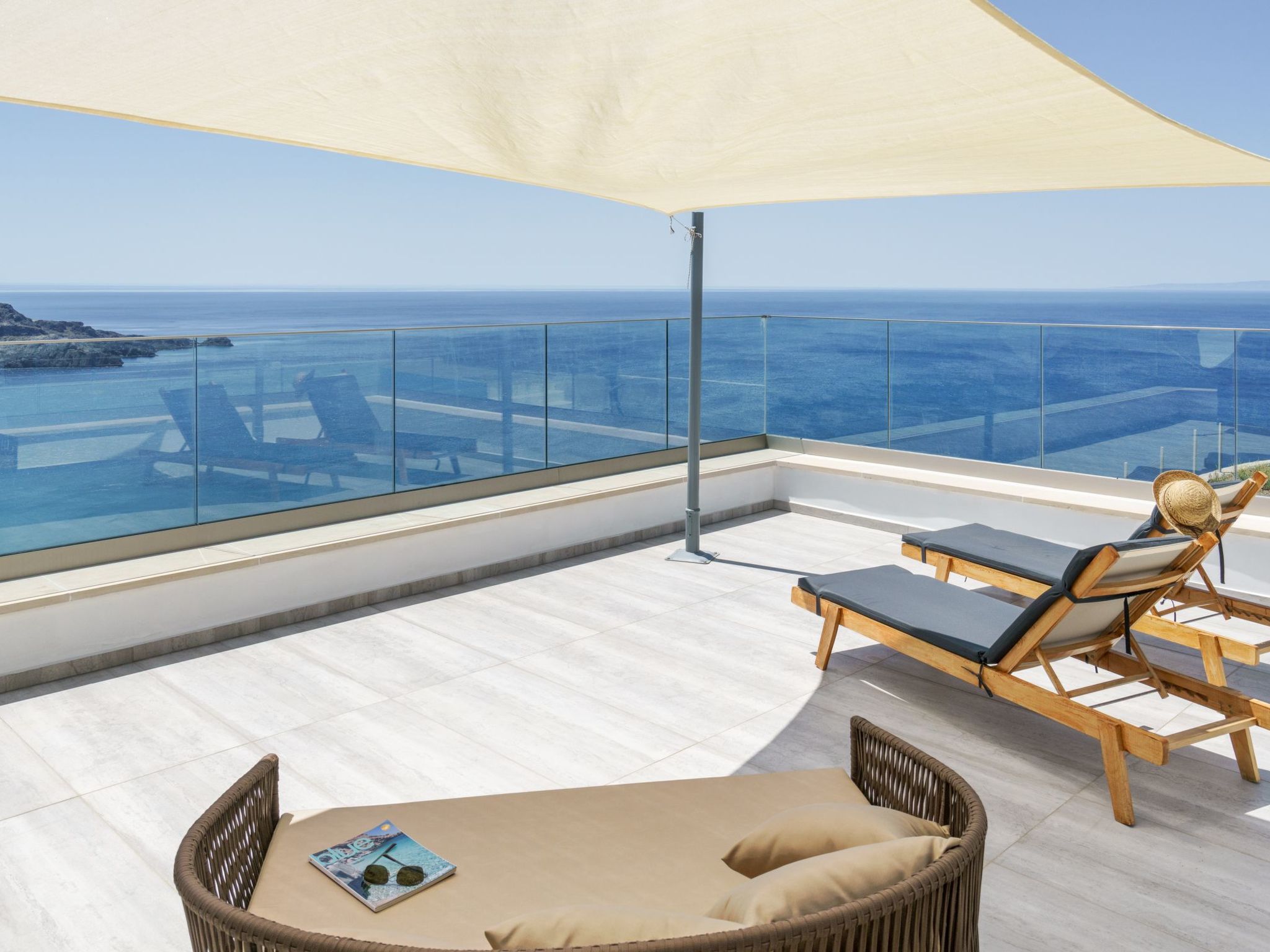 Neue Villa mit privatem Pool und BBQ, 2.5km zum Strand-Outside