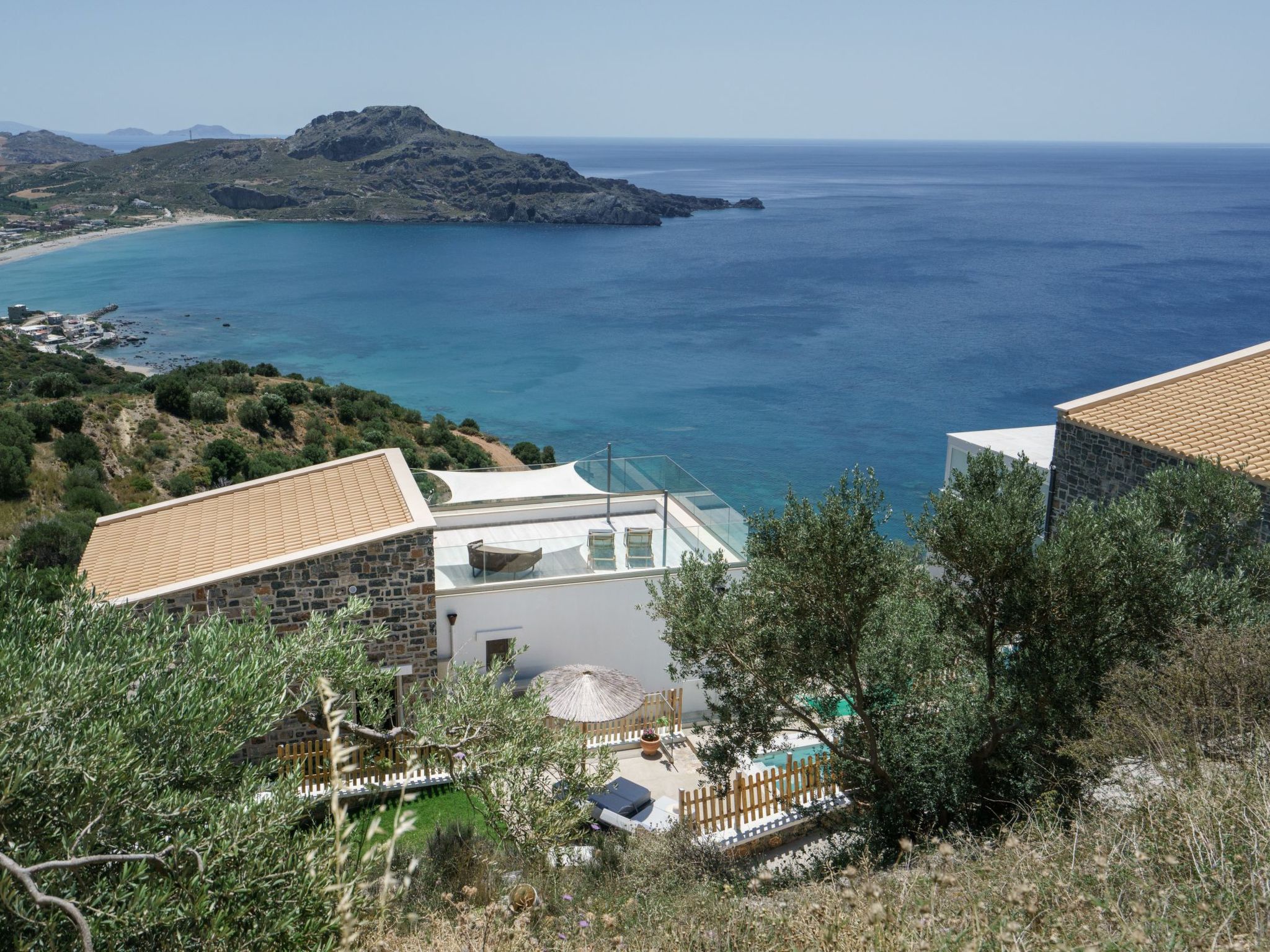 Neue Villa mit privatem Pool und BBQ, 2.5km zum Strand-Outside