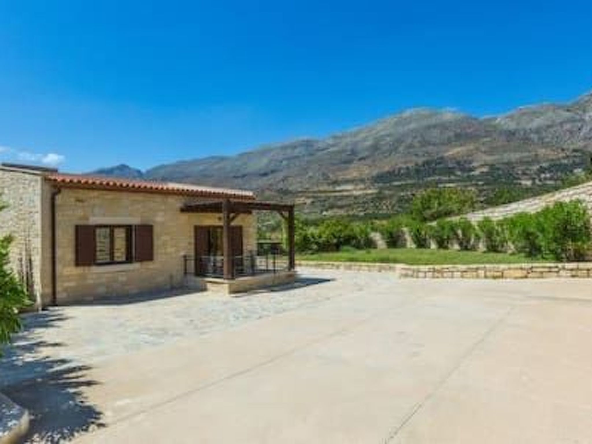 Villa Lefkogia-Outside