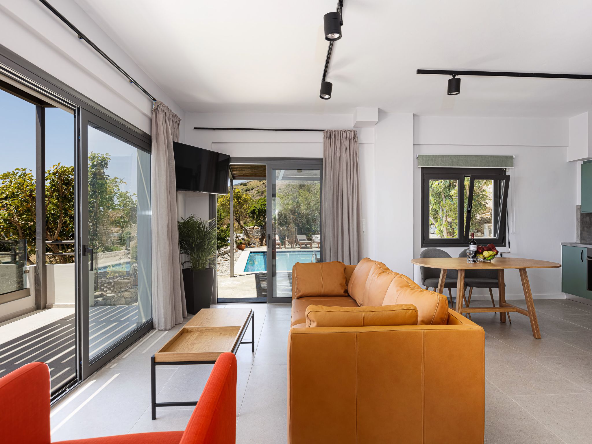 Luxuriöse "Villa Stefanos" mit Meerblick-Drinnen