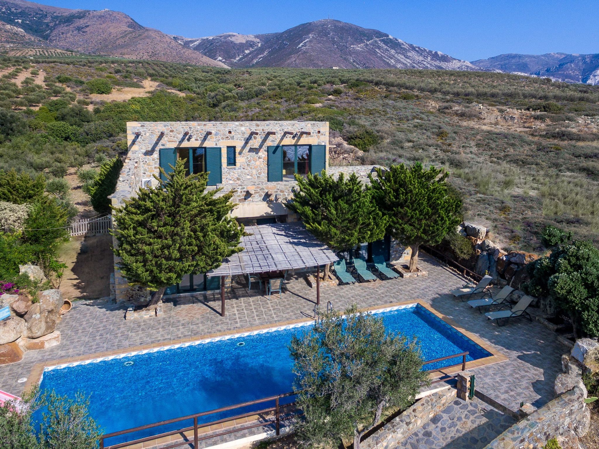 Traditionelle Villa mit Pool und Meerblick Elafonissi-Buiten