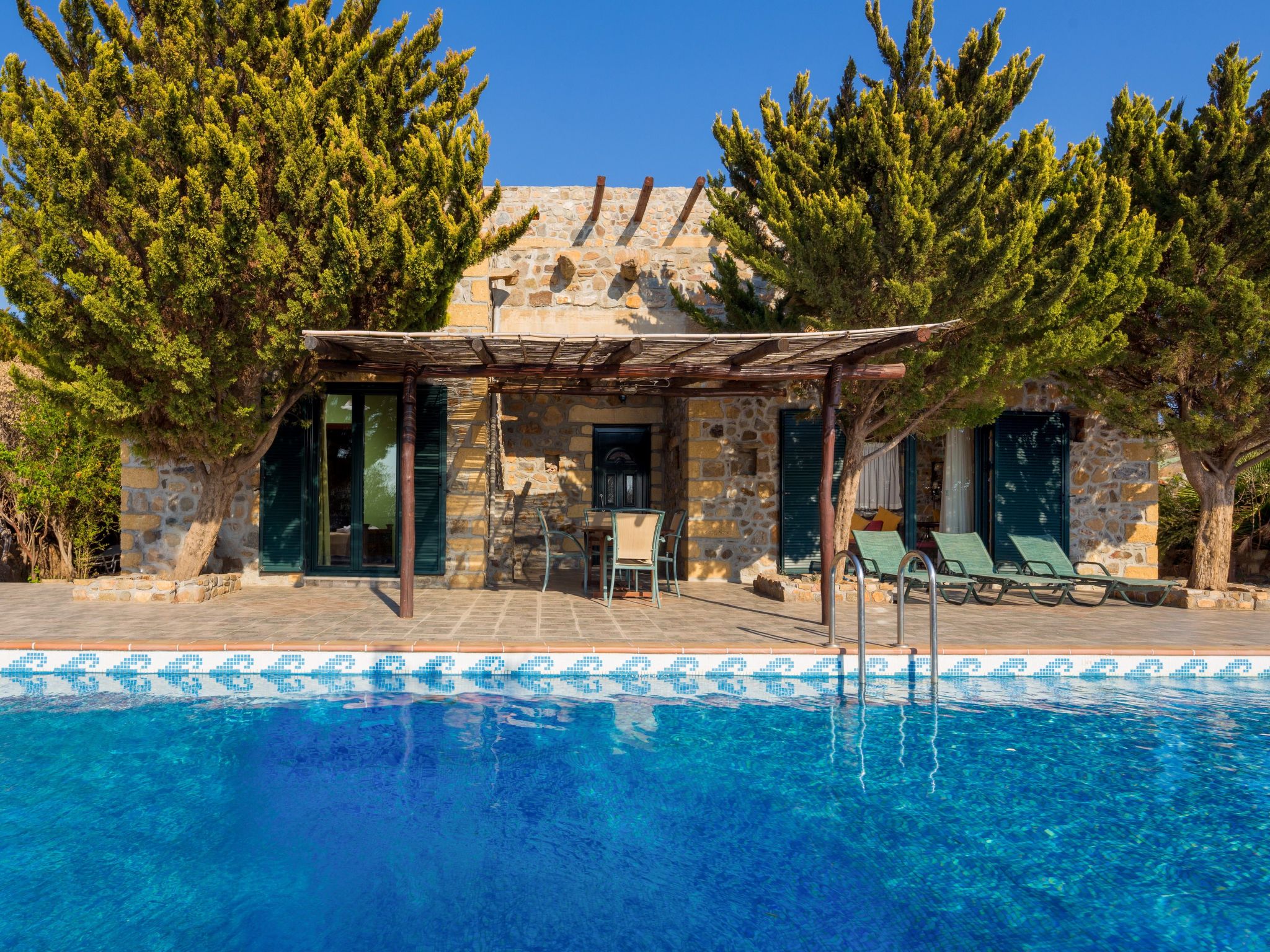 Traditionelle Villa mit Pool und Meerblick Elafonissi-Buiten