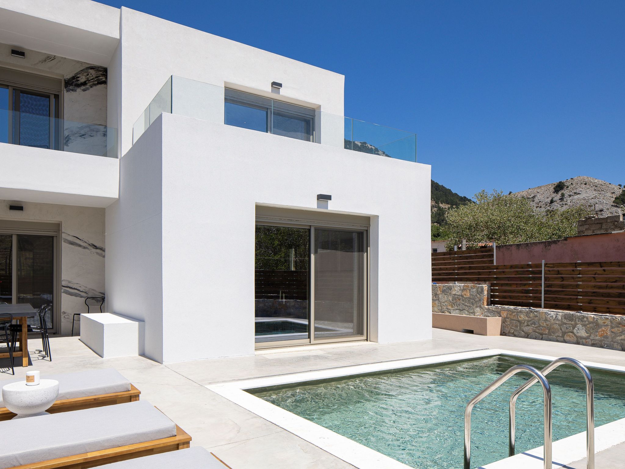 Vakantiehuis met privé zwembad in Fragkokastello (Griekenland) voor 7 personen