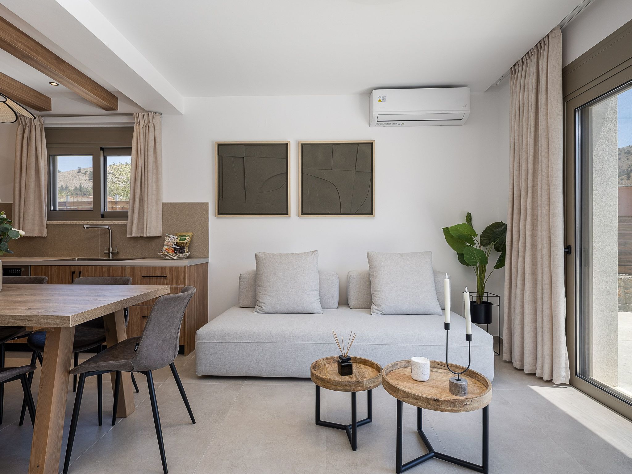 Imbros Villa lll -''Gratis''Beheizter Pool in den Bergen-Binnen