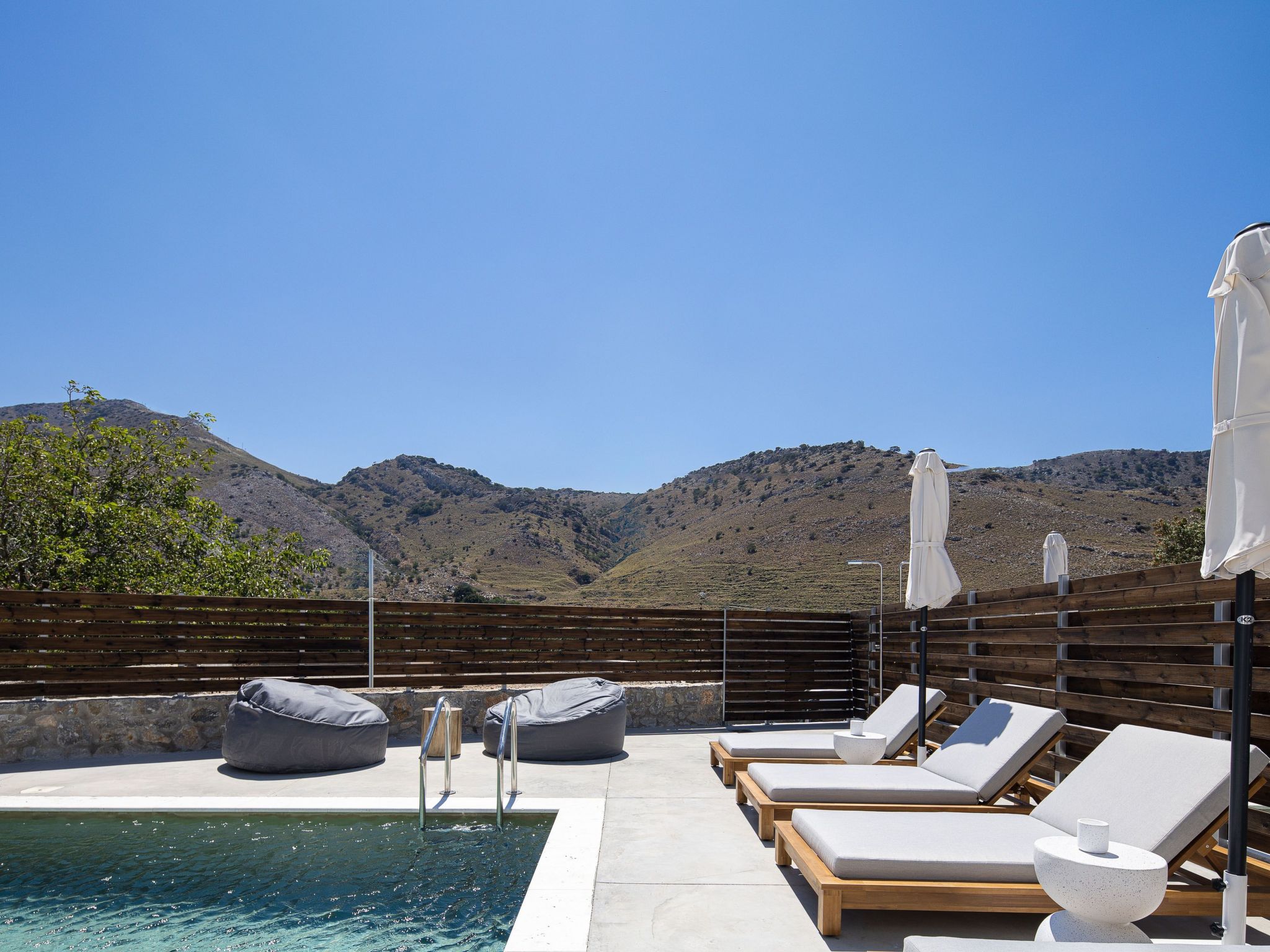 Imbros Villa lll -''Gratis''Beheizter Pool in den Bergen-Binnen