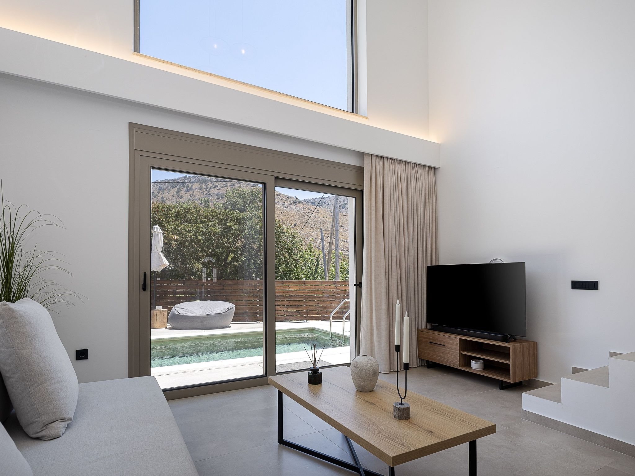 Imbros Villa I -''Gratis''BeheizterPool und Ruhe-Binnen