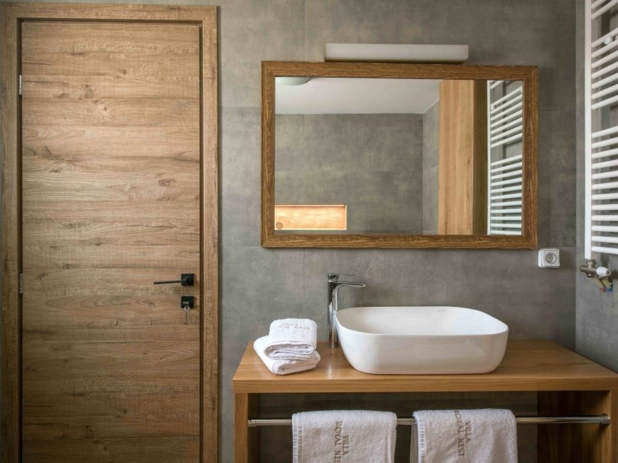 Pitsidia Hills-Image-tags.info