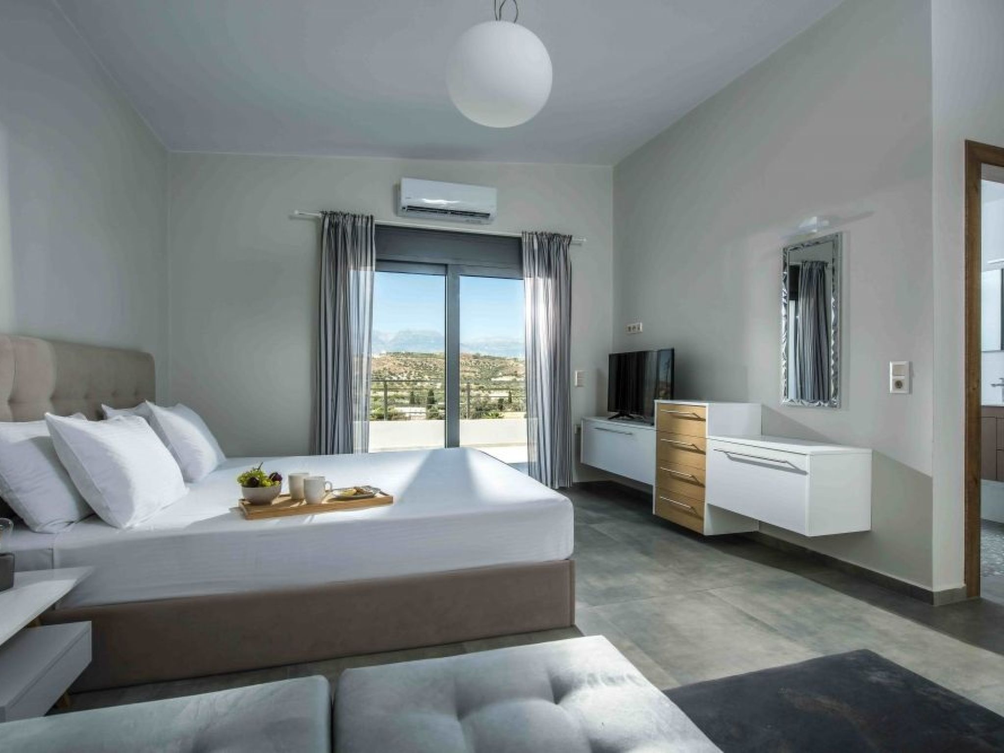 Pitsidia Hills-Image-tags.info