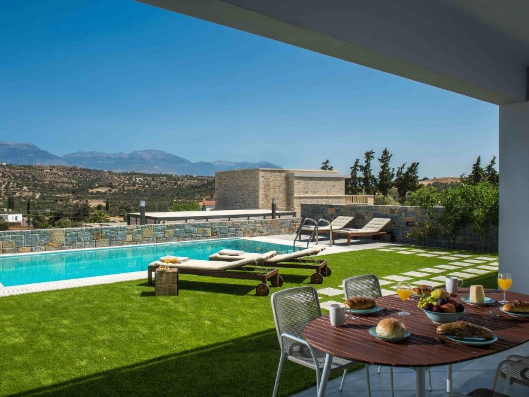 Pitsidia Hills-Image-tags.info