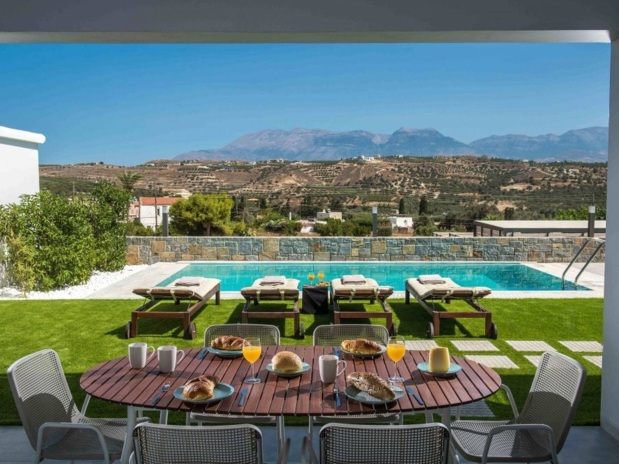 Pitsidia Hills-Image-tags.info