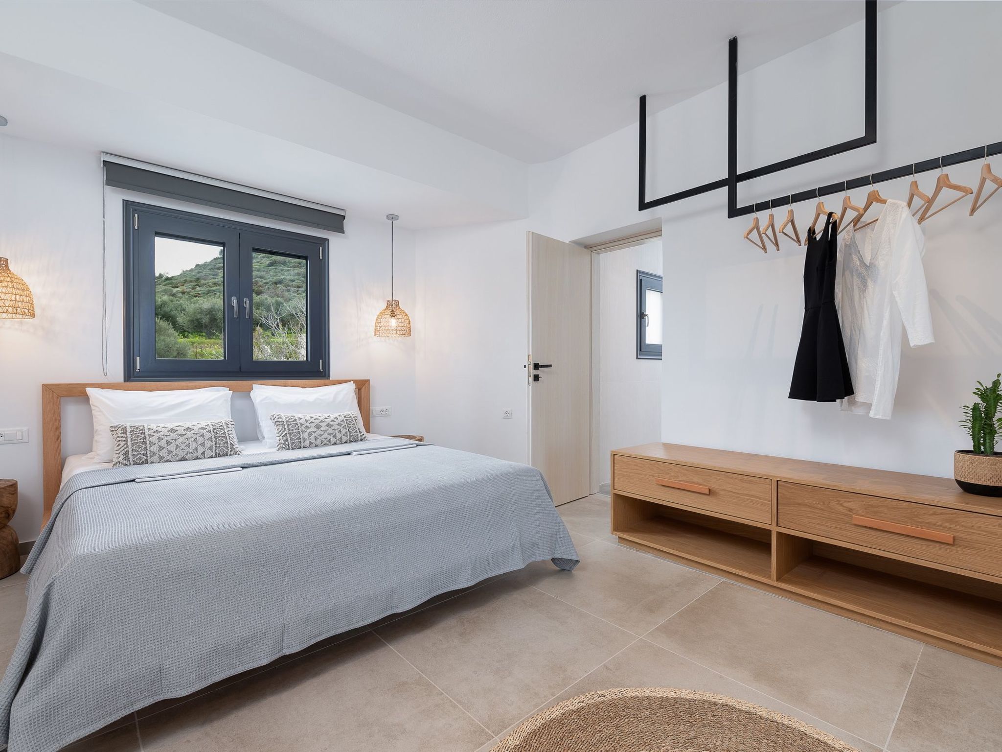 Calma-Image-tags.info