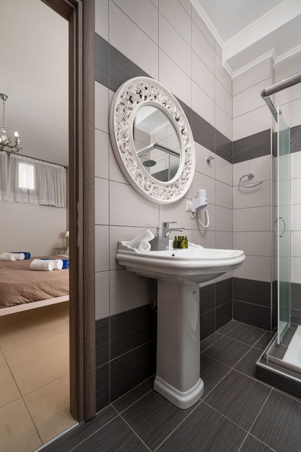 Orelia-Image-tags.info