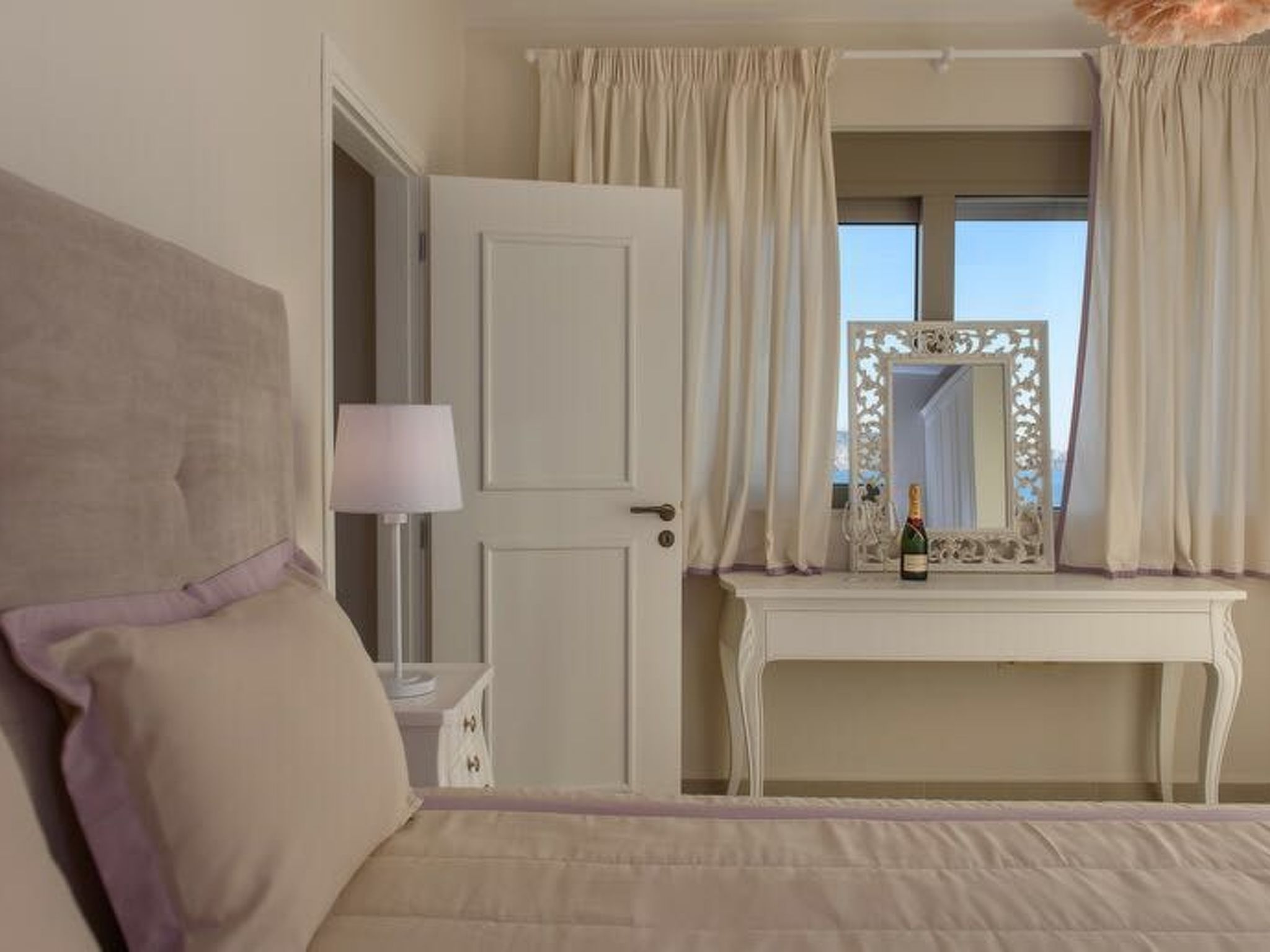 Delfini Villa-Drinnen