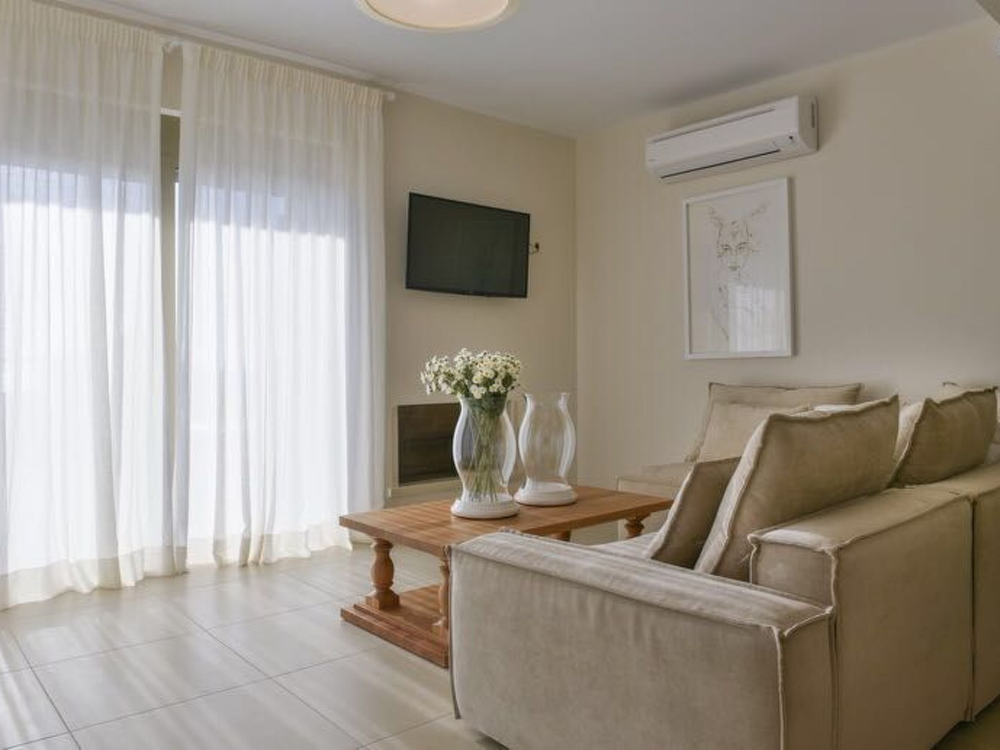 Delfini Villa-Image-tags.info