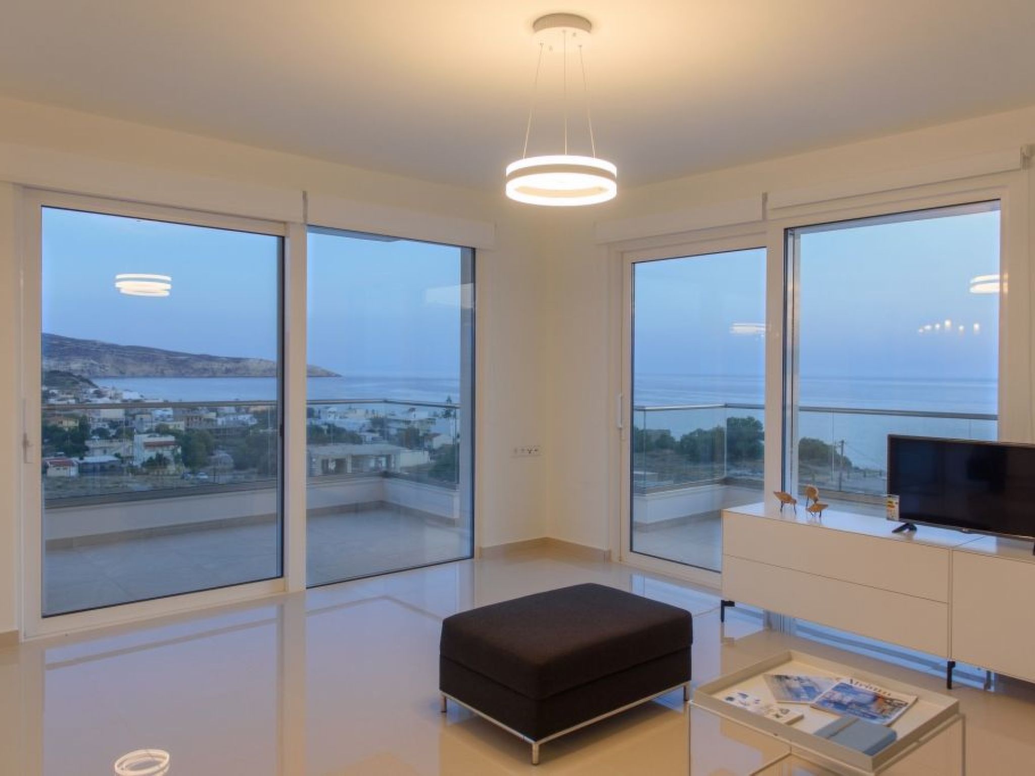 Villa Delfini 3-Drinnen