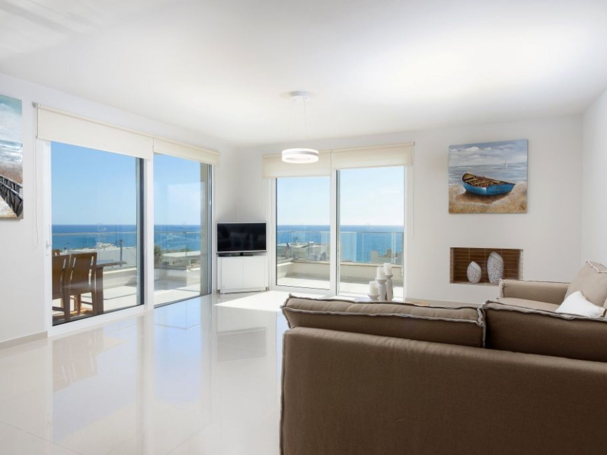 Delfini4-Image-tags.info