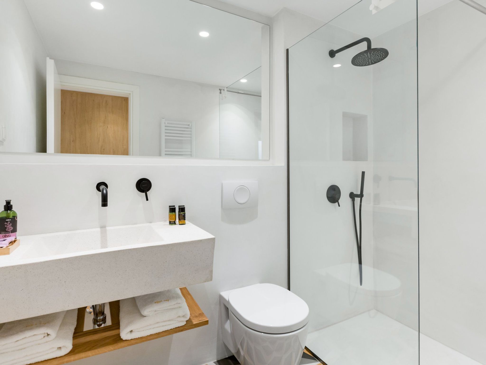 Ferienvilla "Fos" mit Blick auf das Wasser-Binnen