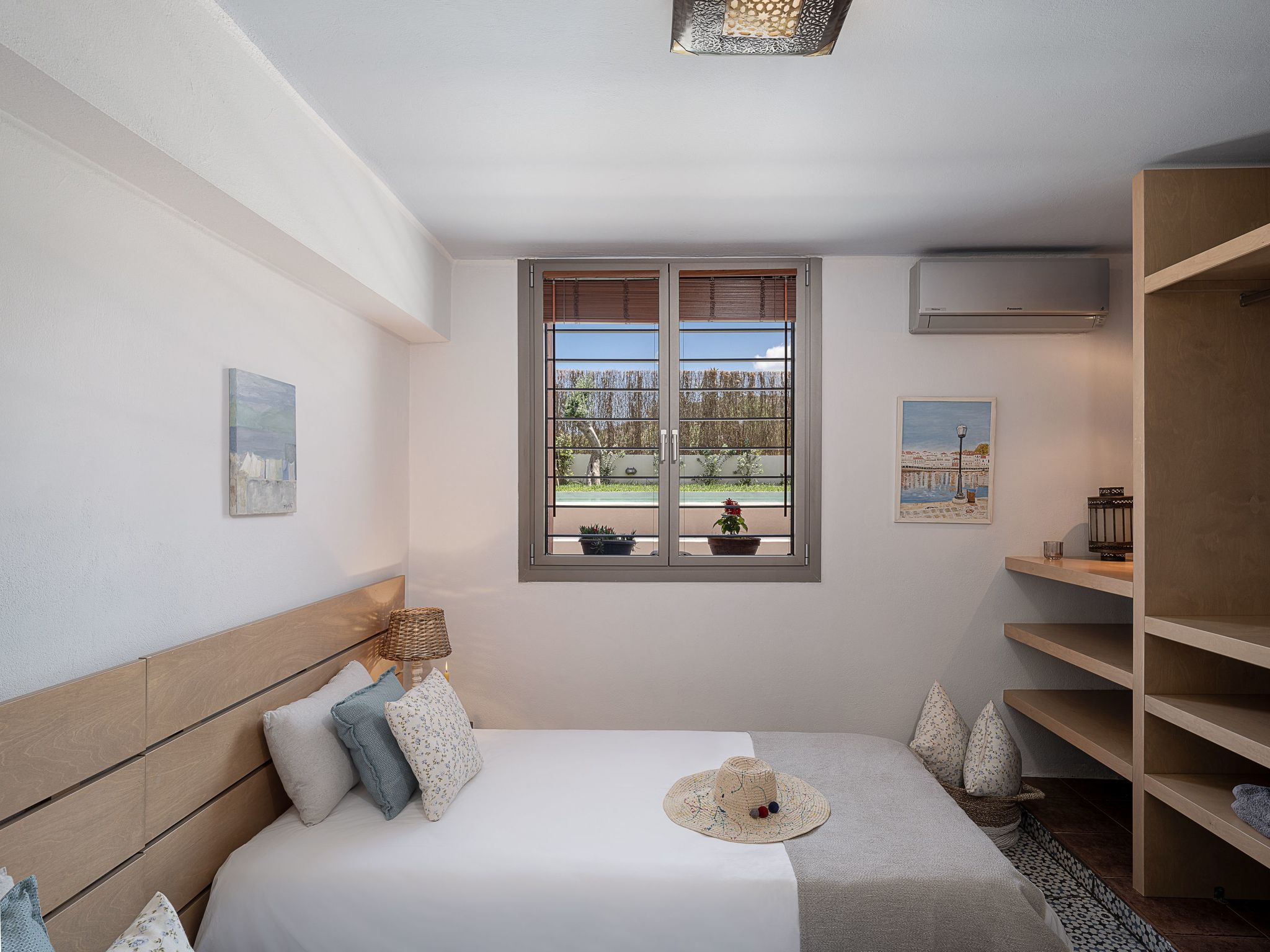 am Strand mit Pool für eine oder zwei Familien