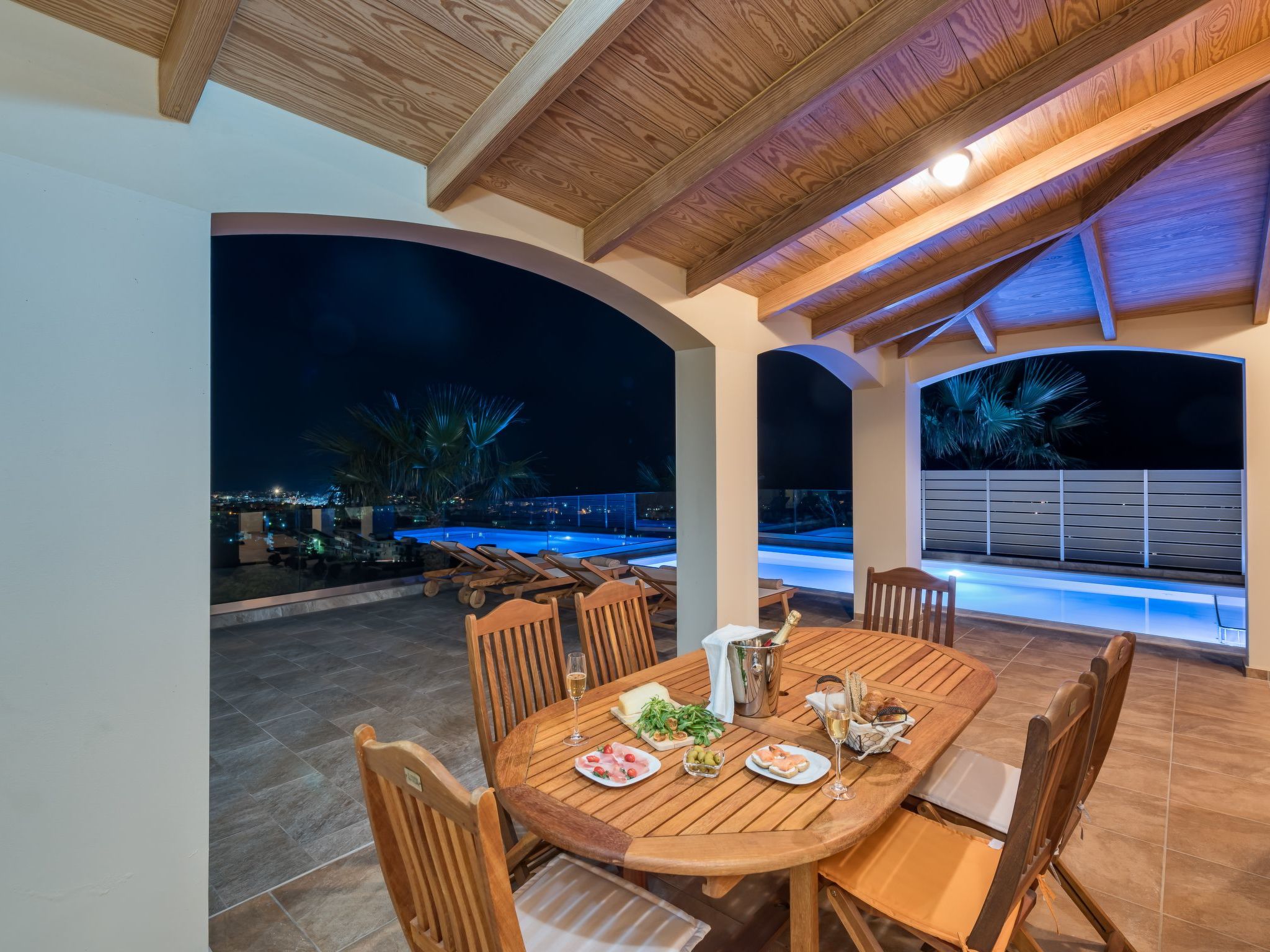 Karmilos Hill Villa - absolute Privatsphäre-Dehors