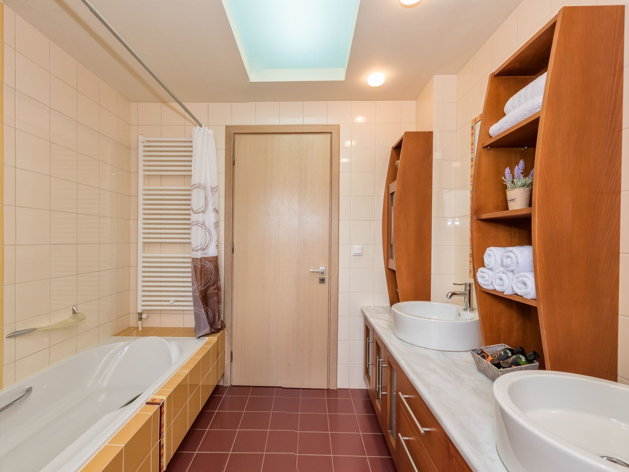 Karmilos Hill Villa - absolute Privatsphäre-Dedans