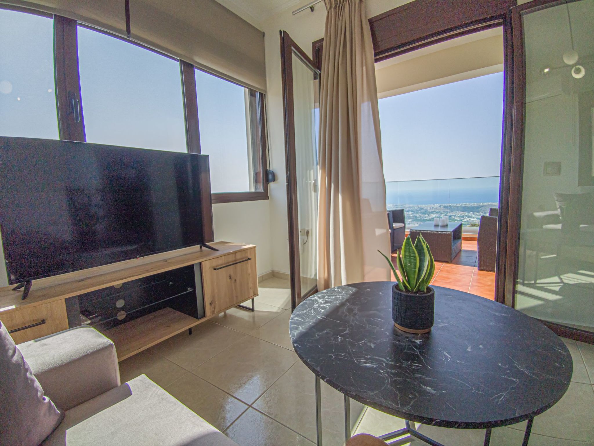 Villa Lia mit ökologischem Privatpool und herrlicher Aussicht.-Drinnen