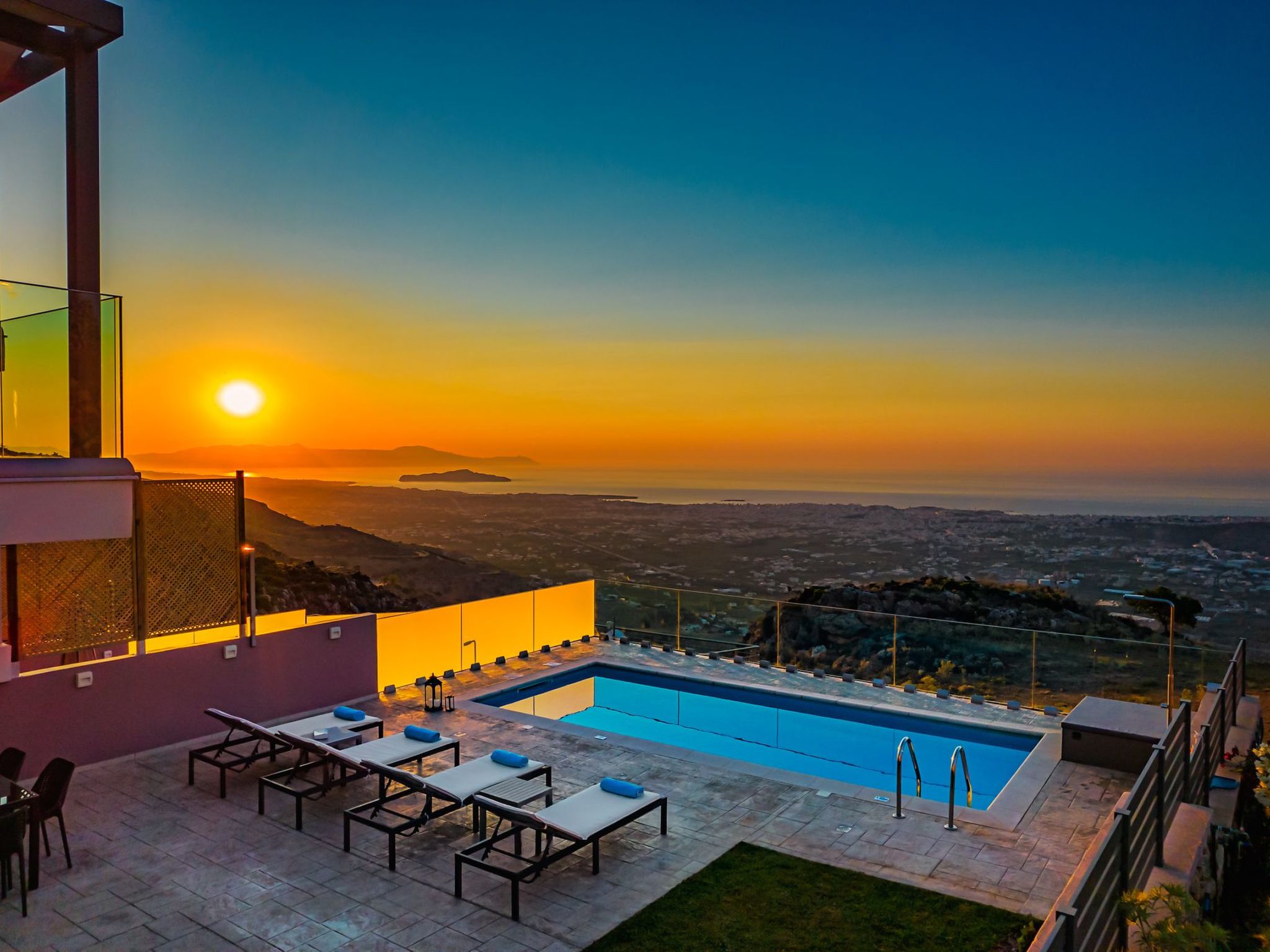 "Villa Nektar" mit privatem Pool-Dehors