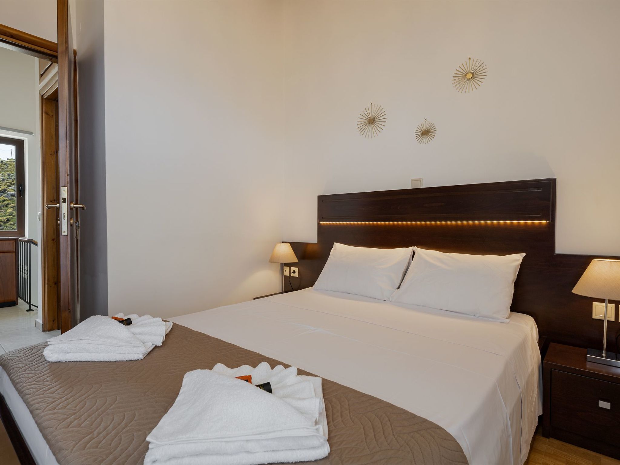 "Villa Nektar" mit privatem Pool-Dedans